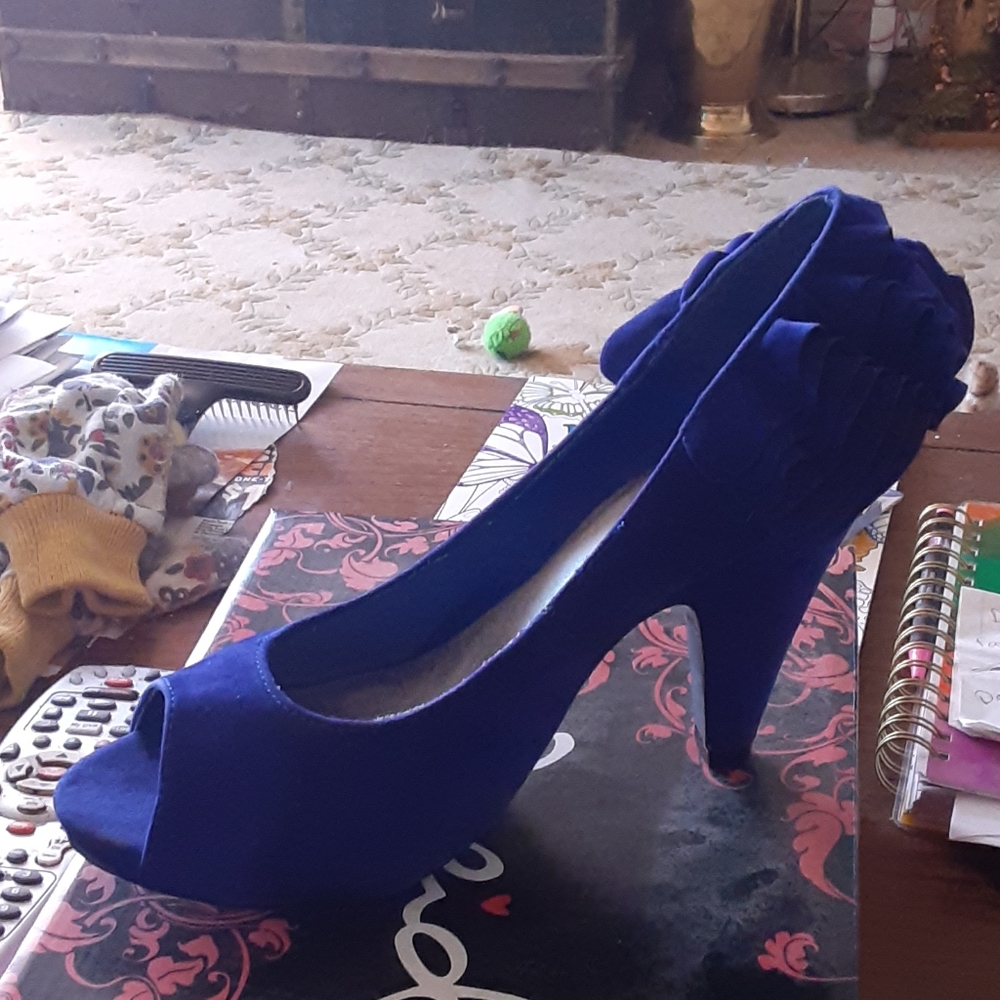 Cute blue suede heels